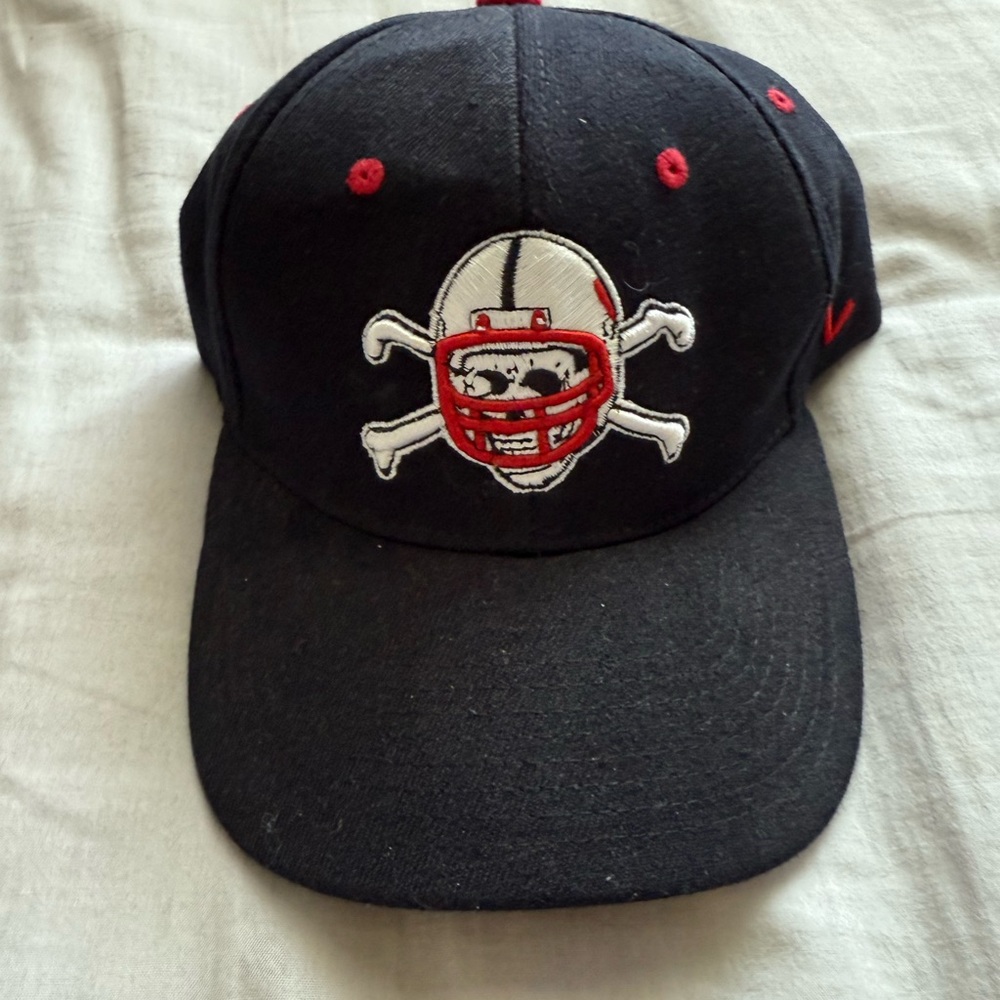 Zephyr Black and Red Cap HUSKERS